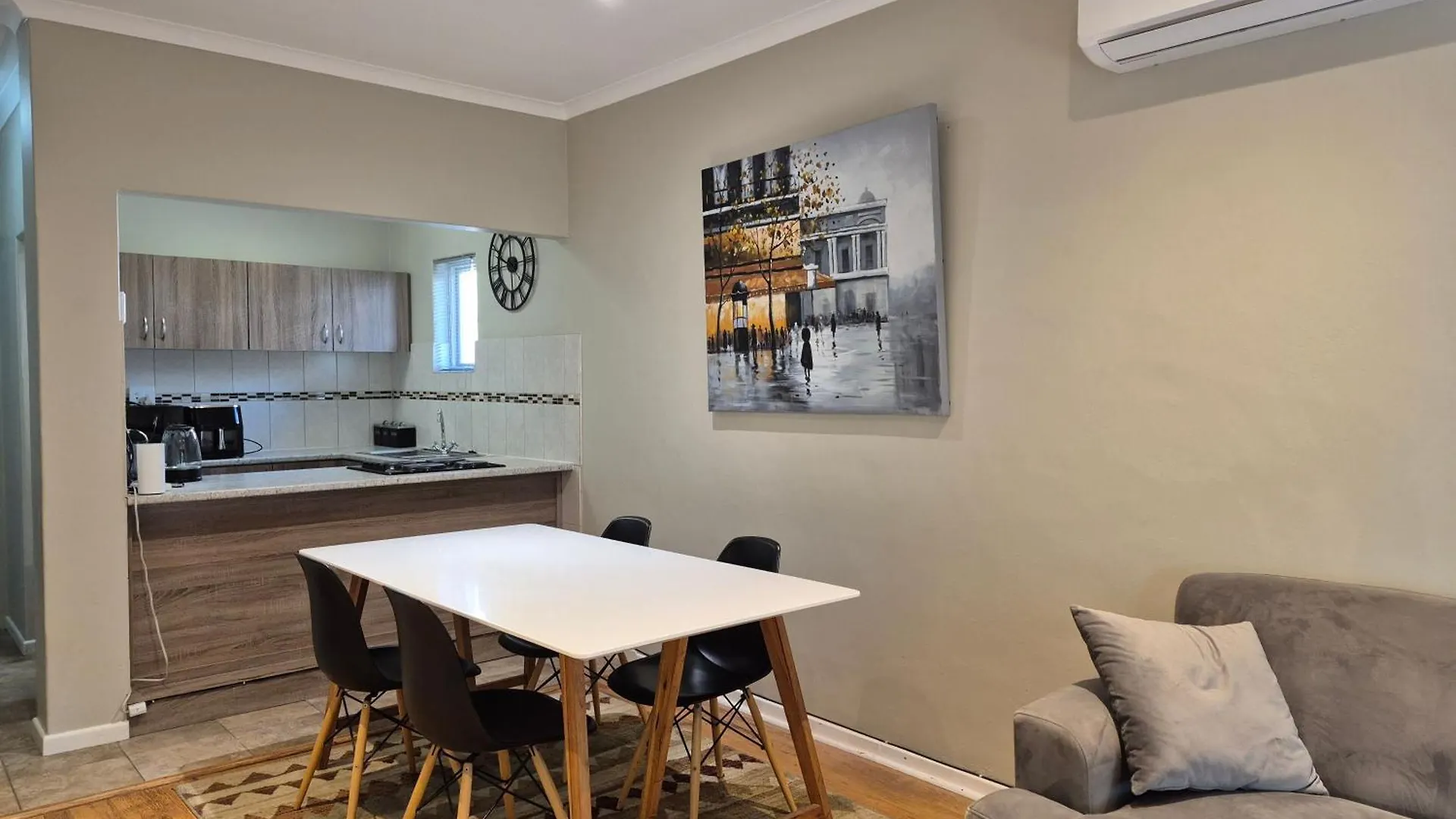 Mistys Apartment Durbanville South Africa